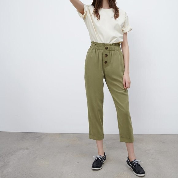 Green Zara Paperbag Elastic Waist Button Trim Cropped Cuffed Pull-On Pants (NWT) - Picture 1 of 12